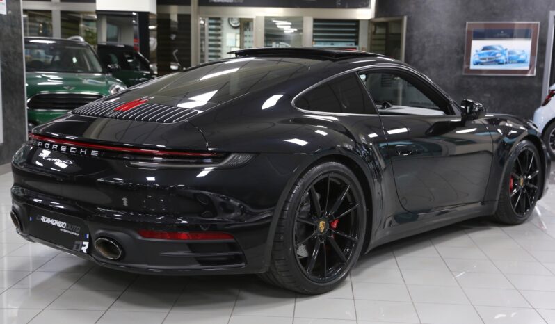 Porsche 911 Carrera 4S Coupè (992) pieno