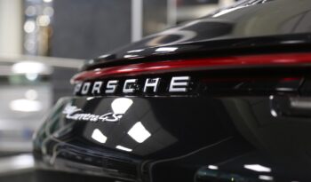 Porsche 911 Carrera 4S Coupè (992) pieno