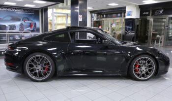 Porsche 911 Carrera 4S Coupè (992) pieno