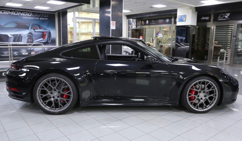 Porsche 911 Carrera 4S Coupè (992) pieno