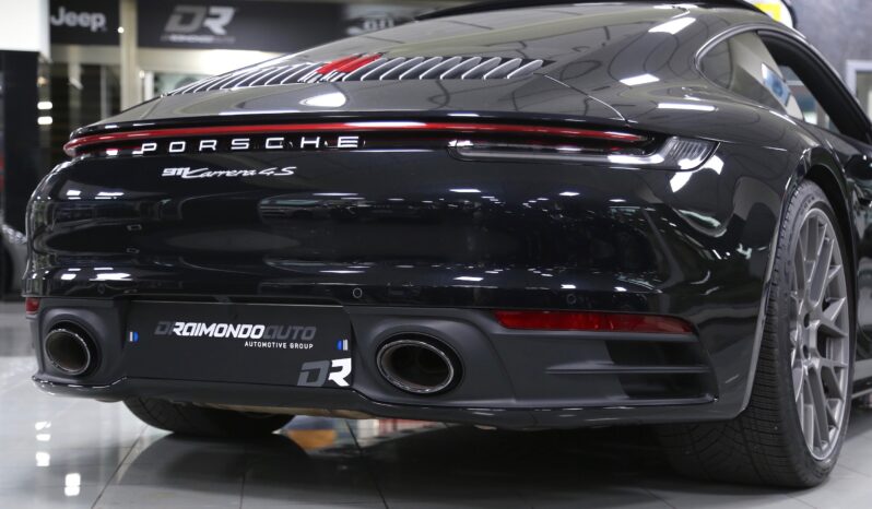 Porsche 911 Carrera 4S Coupè (992) pieno