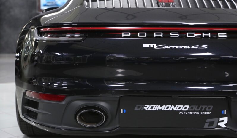 Porsche 911 Carrera 4S Coupè (992) pieno