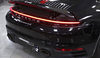 Porsche 911 Carrera 4S Coupè (992) pieno