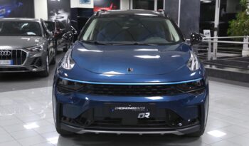 Lynk & Co 01 PHEV auto pieno