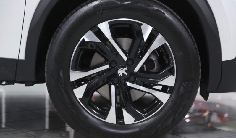 Peugeot 2008 BlueHDi 130 S&S EAT8 GT pieno
