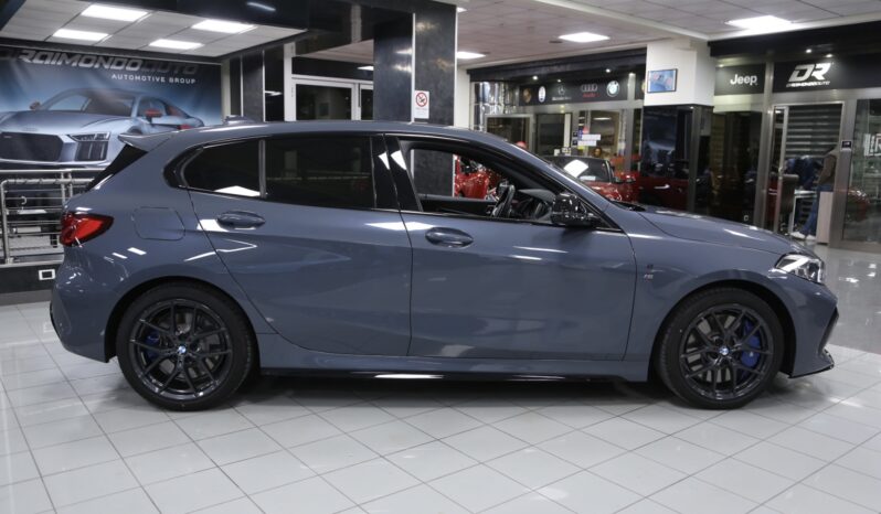 BMW M 135i xDrive auto_2024 pieno