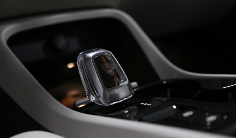 Volvo XC40 T4 Recharge Plug-in Hybrid Inscription auto pieno
