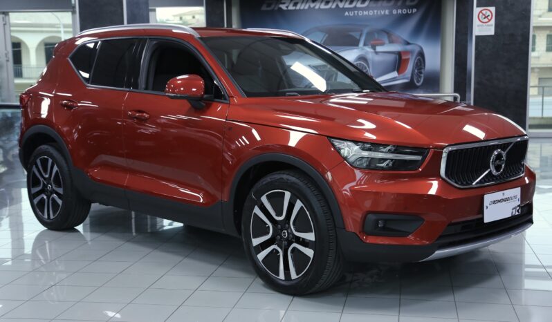 Volvo XC40 D3 Geartronic Momentum Pro pieno