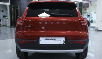 Volvo XC40 D3 Geartronic Momentum Pro pieno
