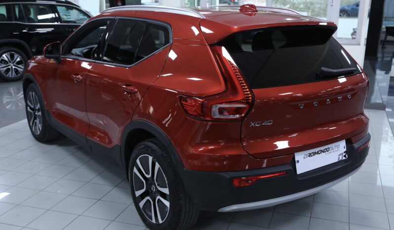 Volvo XC40 D3 Geartronic Momentum Pro pieno