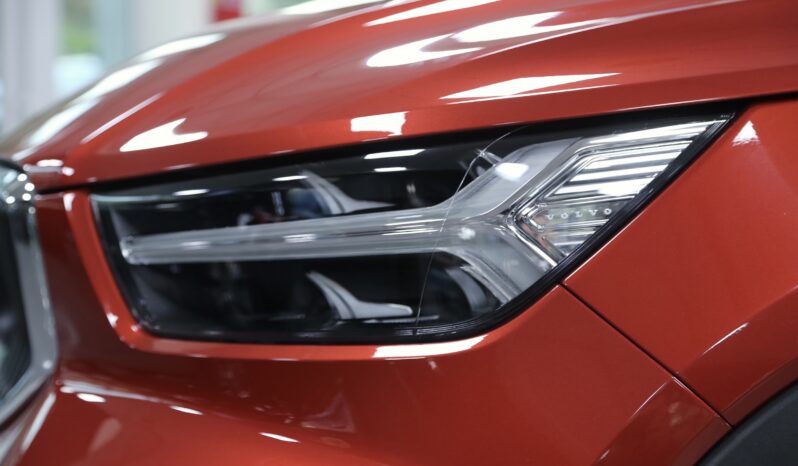 Volvo XC40 D3 Geartronic Momentum Pro pieno