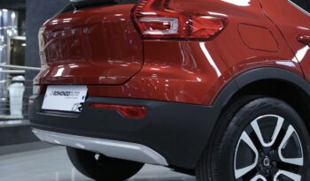 Volvo XC40 D3 Geartronic Momentum Pro pieno