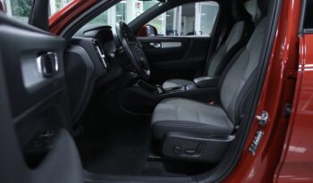 Volvo XC40 D3 Geartronic Momentum Pro pieno