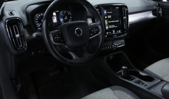 Volvo XC40 D3 Geartronic Momentum Pro pieno