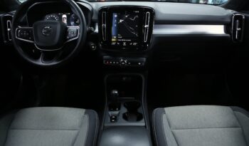 Volvo XC40 D3 Geartronic Momentum Pro pieno
