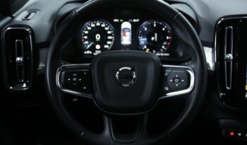 Volvo XC40 D3 Geartronic Momentum Pro pieno