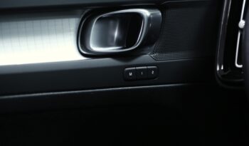 Volvo XC40 D3 Geartronic Momentum Pro pieno