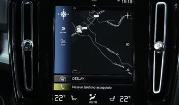 Volvo XC40 D3 Geartronic Momentum Pro pieno