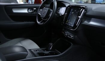 Volvo XC40 D3 Geartronic Momentum Pro pieno