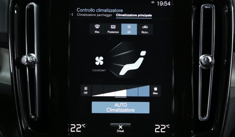 Volvo XC40 T5 Recharge Plug-in Hybrid Inscription auto pieno