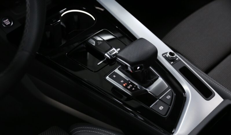 Audi A4 Avant 40 TDI 204 cv mhev S line Edition Quattro S Tronic pieno