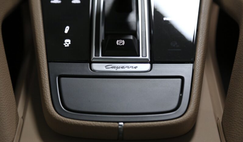 Porsche Cayenne Coupé 3.0 V6 Plug-in E-Hybrid pieno