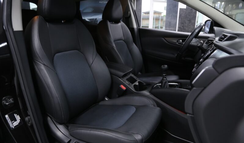 Nissan Qashqai 1.5 dCi Tekna pieno