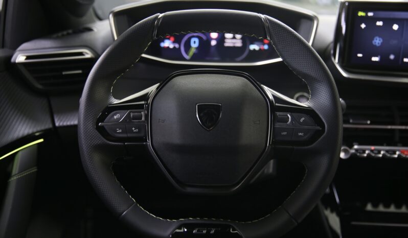 Peugeot 208 Hybrid 145 cv e-DCS6 GT pieno