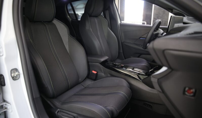 Peugeot 208 Hybrid 145 cv e-DCS6 GT pieno