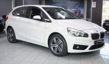 BMW 218d Active Tourer Sport pieno
