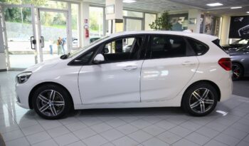 BMW 218d Active Tourer Sport pieno
