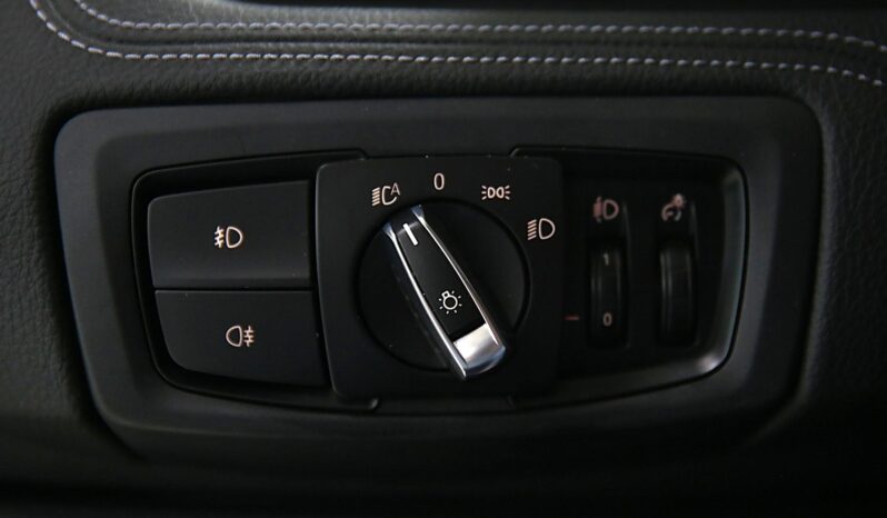BMW 218d Active Tourer Sport pieno