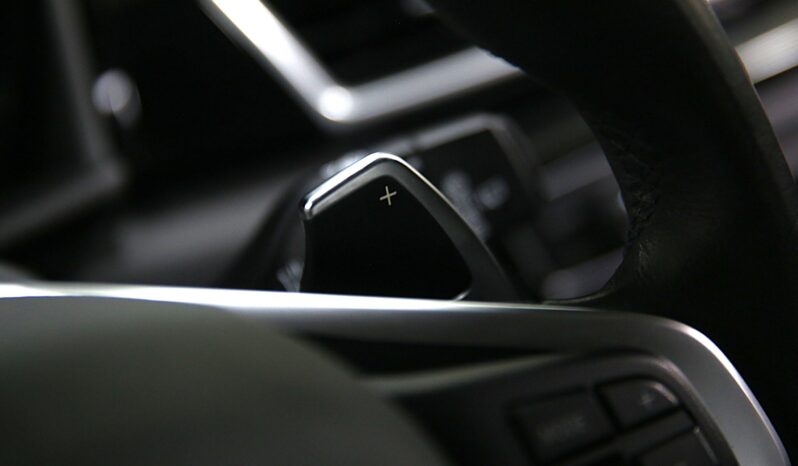 BMW 218d Active Tourer Sport pieno