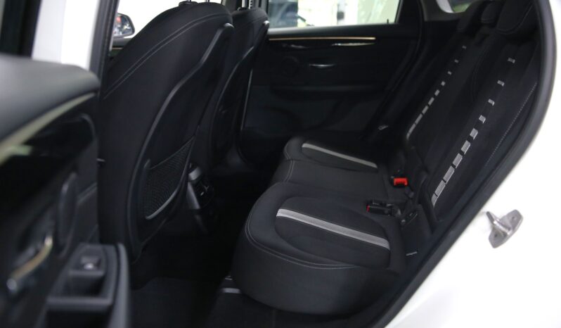 BMW 218d Active Tourer Sport pieno