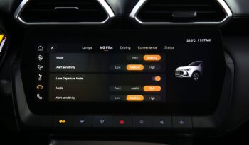 MG ZS 1.5 Hybrid+ Luxury pieno