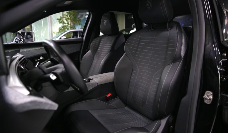 PEUGEOT 3008 Hybrid 145 e-DCS6 GT pieno
