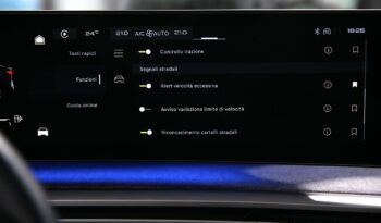 PEUGEOT 3008 Hybrid 145 e-DCS6 GT pieno