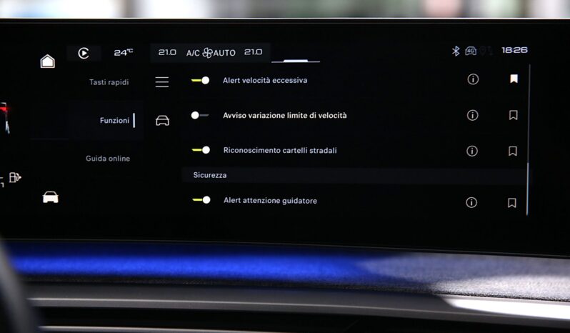PEUGEOT 3008 Hybrid 145 e-DCS6 GT pieno