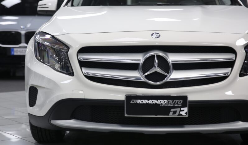 MERCEDES GLA 180 d Automatic Business pieno