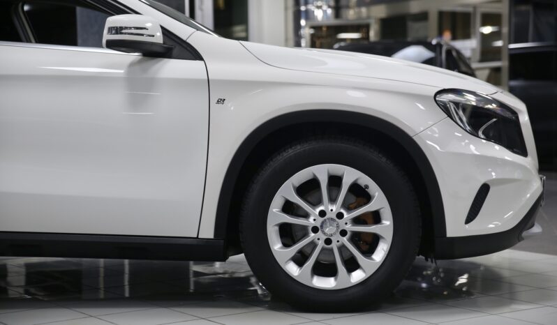 MERCEDES GLA 180 d Automatic Business pieno