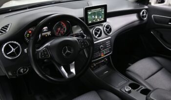 MERCEDES GLA 180 d Automatic Business pieno