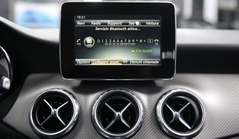 MERCEDES GLA 180 d Automatic Business pieno