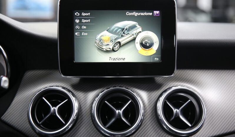 MERCEDES GLA 180 d Automatic Business pieno