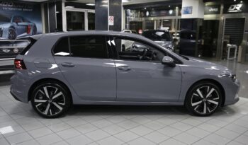 Volkswagen Golf Edition Plus 1.5 eTSI 115 cv DSG NUOVA KM0 pieno