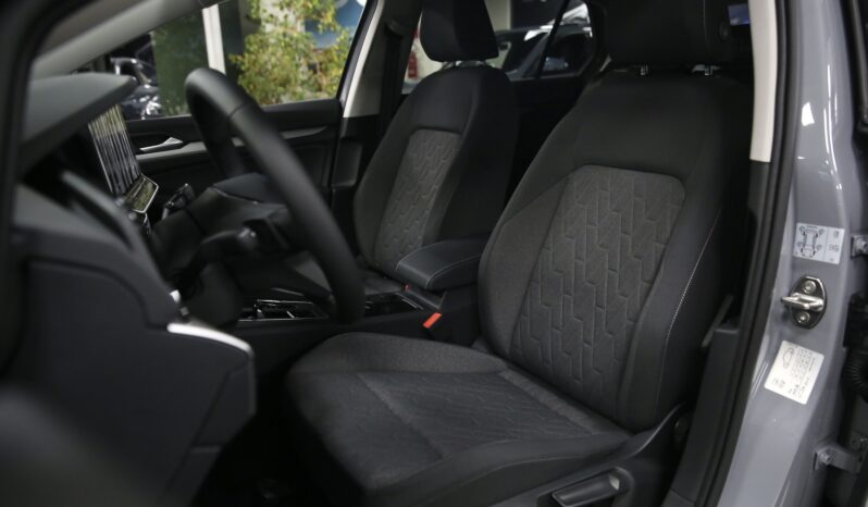 Volkswagen Golf Edition Plus 1.5 eTSI 115 cv DSG NUOVA KM0 pieno
