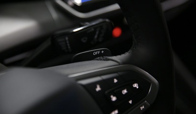 Volkswagen Golf Edition Plus 1.5 eTSI 115 cv DSG NUOVA KM0 pieno
